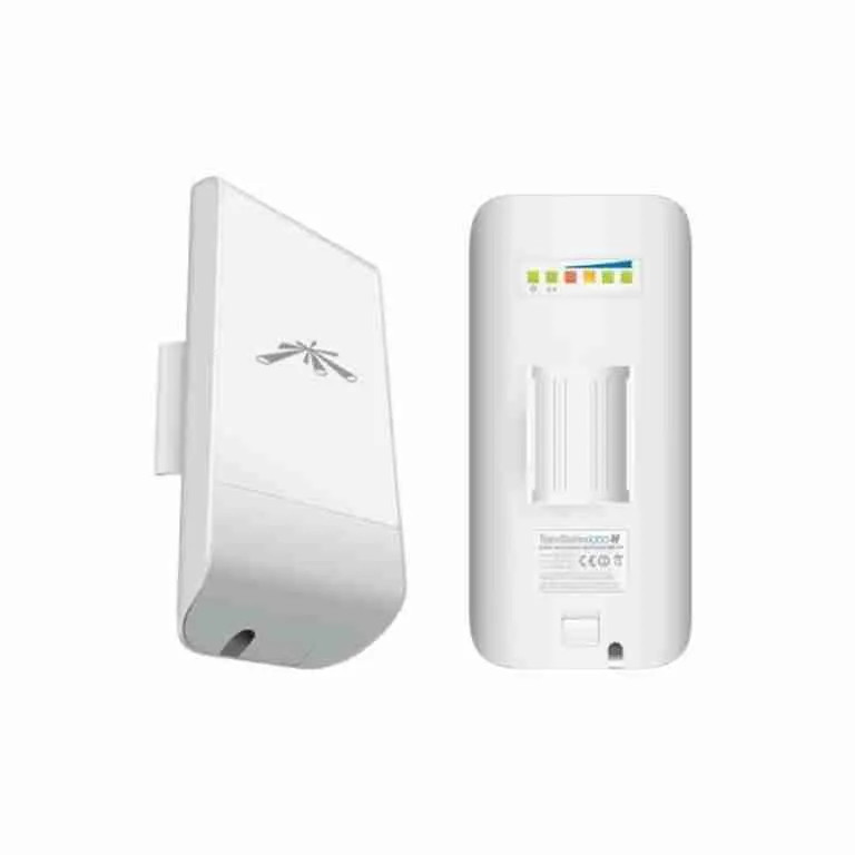 UBIQUITI UAP- LocoM2 NanoStation LocoM Indoor/Outdoor airMAX CPE - 8.5dBi/2.4GHz