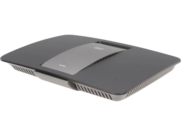 Linksys EA6700 AC1750 Dual-Band Smart Wi-Fi Wireless Router – Up to 1750 Mbps (N450 + AC1300), 4x Gigabit Ethernet Ports, 1x USB 3.0 & 1x USB 2.0, Beamforming Technology, DLNA Media Server
